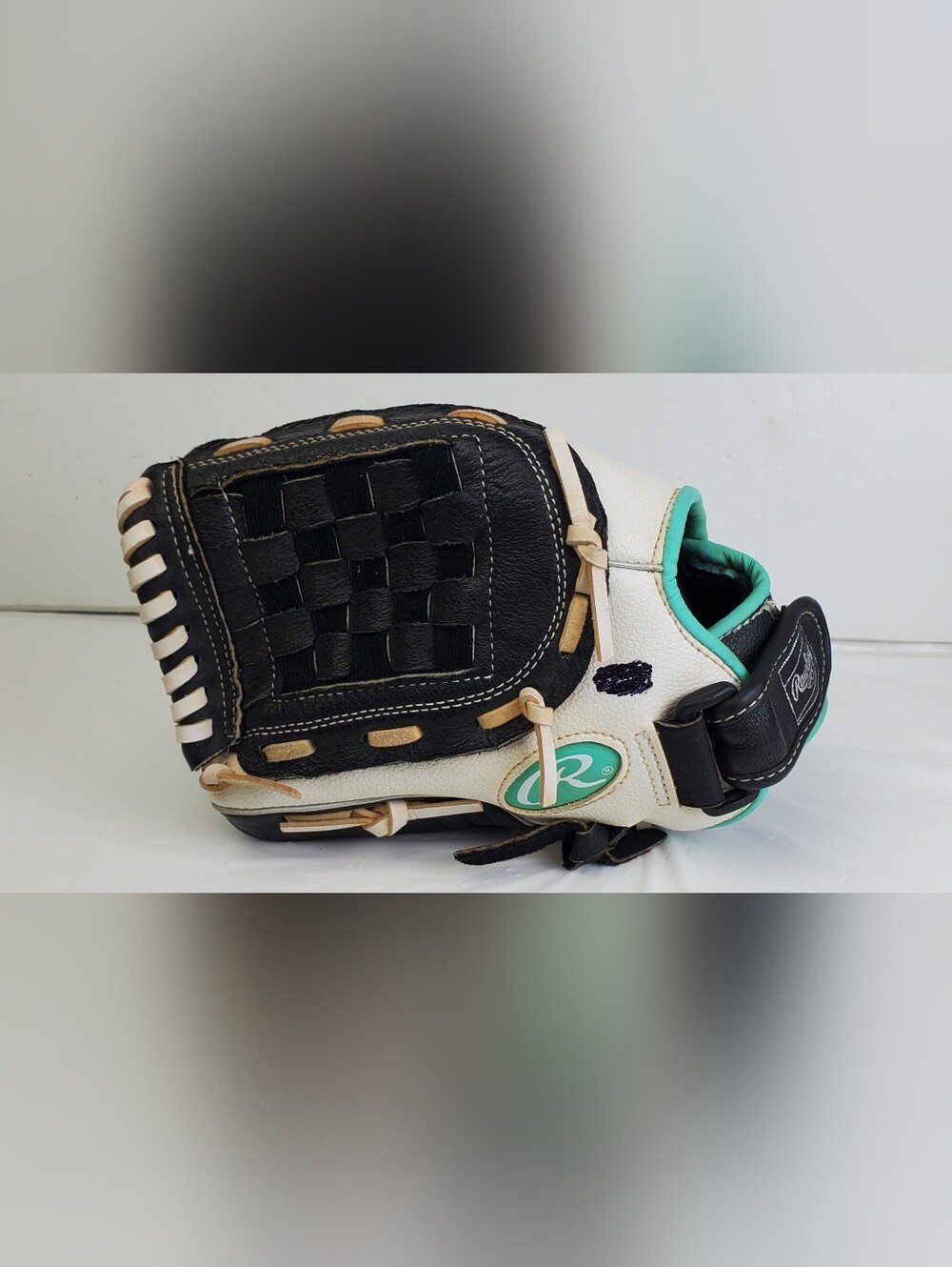Rawlings 11" Broken-In FP110BW Fast Pitch Softball Glove LHT - GUC